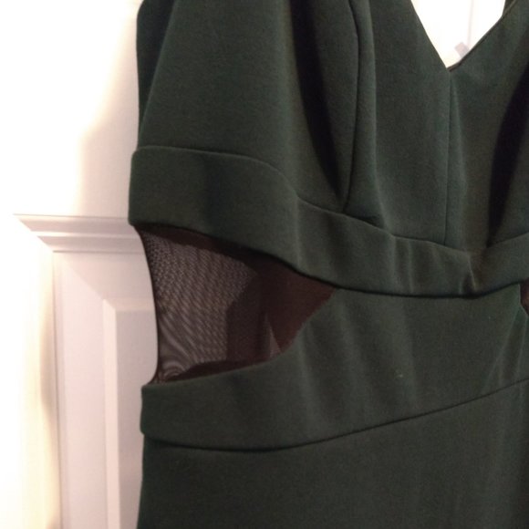 B. Darlin Junior Dress - Picture 3 of 7